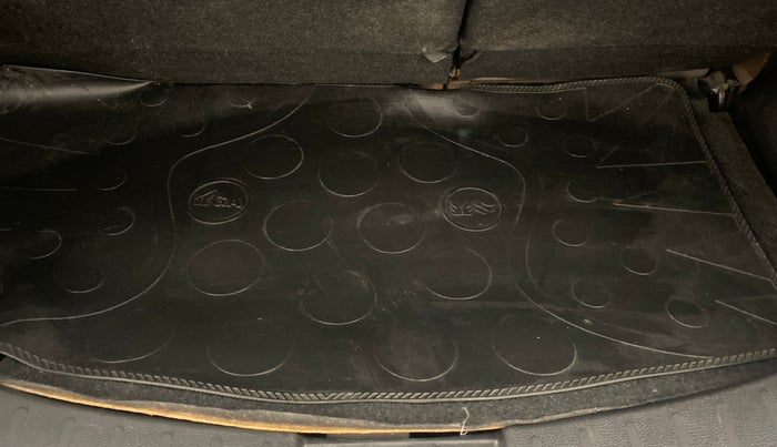 2013 Maruti Wagon R 1.0 VXI, Petrol, Manual, 47,083 km, Boot Inside