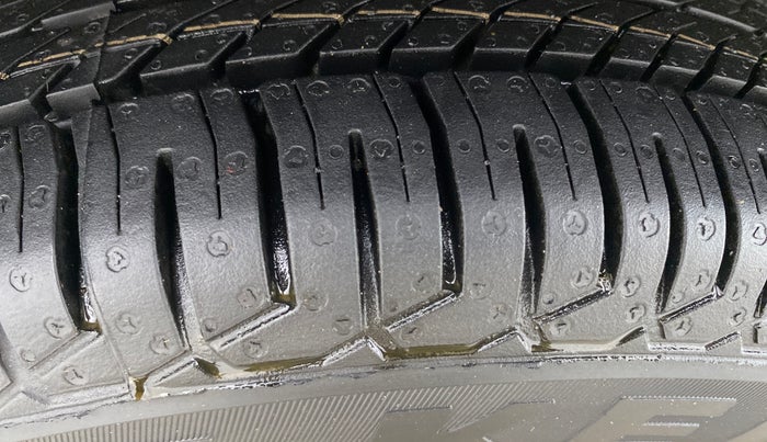 2021 Maruti Alto LXI O, Petrol, Manual, 46,333 km, Right Rear Tyre Tread