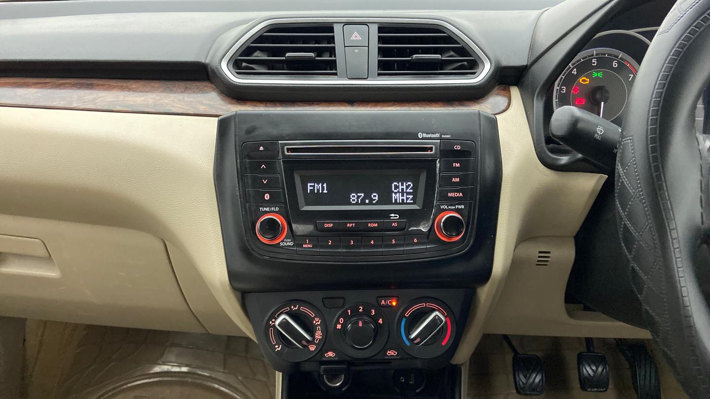 2017 Maruti Dzire VXI, Petrol, Manual, 60,068 km, Air Conditioner