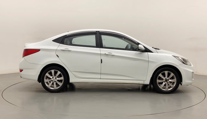 2013 Hyundai Verna FLUIDIC 1.6 CRDI SX, Diesel, Manual, 1,43,268 km, Right Side View