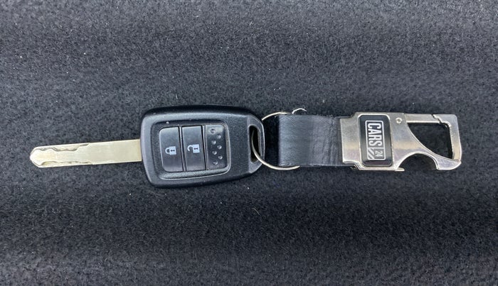 2018 Honda WR-V 1.2 i-VTEC VX MT, Petrol, Manual, 56,091 km, Key Close Up