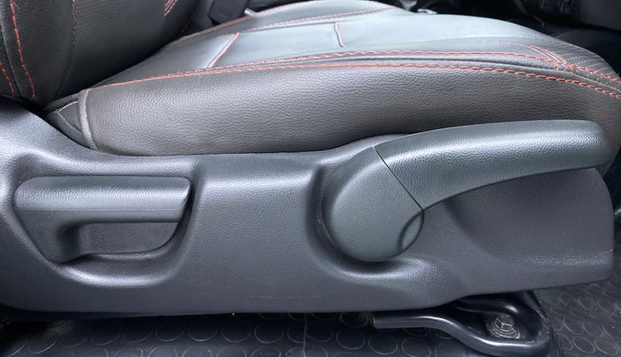 2018 Honda WR-V 1.2 i-VTEC VX MT, Petrol, Manual, 56,091 km, Driver Side Adjustment Panel