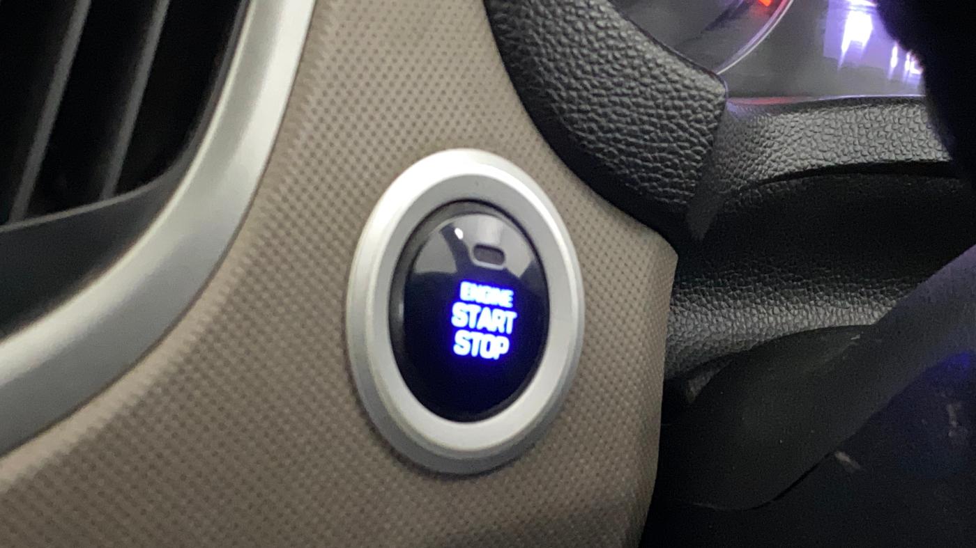 2017 Hyundai Creta SX PLUS AT 1.6 DIESEL, Diesel, Automatic, 1,16,848 km, Keyless Start/ Stop Button