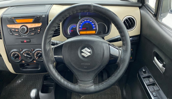 2017 Maruti Wagon R 1.0 VXI (O) AMT, Petrol, Automatic, 64,363 km, Steering Wheel Close Up