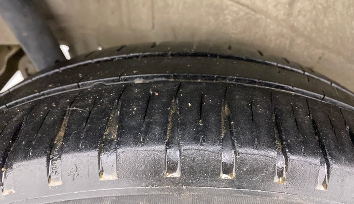 2017 Maruti Wagon R 1.0 VXI (O) AMT, Petrol, Automatic, 64,363 km, Right Rear Tyre Tread