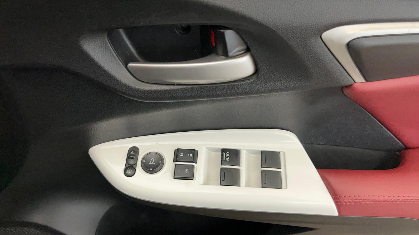 2020 Honda WR-V 1.2L I-VTEC VX MT, Petrol, Manual, 61,532 km, Driver Side Door Panels Control