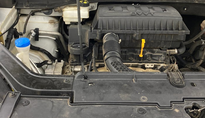 2022 MG ASTOR SAVVY 1.5 CVT S RED, Petrol, Automatic, 18,257 km, Engine View - Right