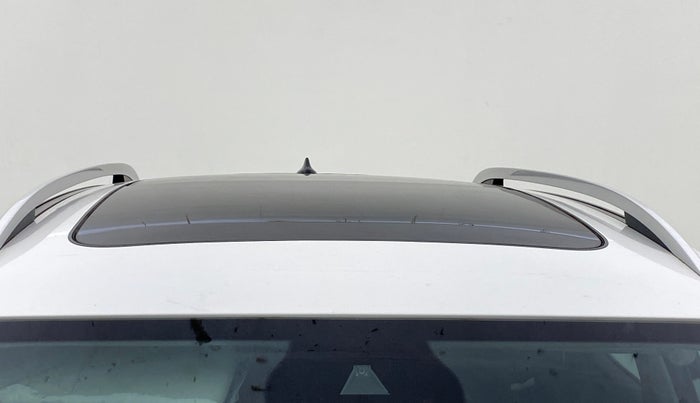 2022 MG ASTOR SAVVY 1.5 CVT S RED, Petrol, Automatic, 18,257 km, Moonroof/ Sunroof