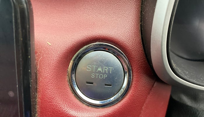 2022 MG ASTOR SAVVY 1.5 CVT S RED, Petrol, Automatic, 18,257 km, Keyless Start/ Stop Button