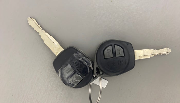 2024 Maruti Dzire VXI, Petrol, Manual, 64,271 km, Key Close Up