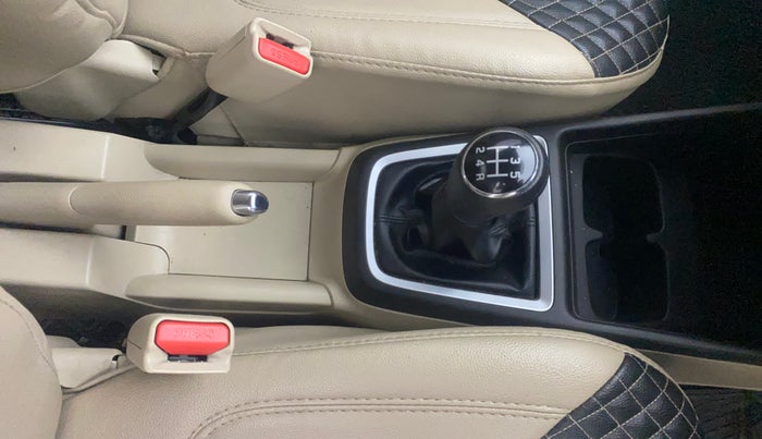 2024 Maruti Dzire VXI, Petrol, Manual, 64,271 km, Gear Lever