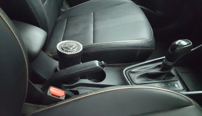 2021 Hyundai NEW I20 ASTA (O) 1.0 TURBO GDI DCT, Petrol, Automatic, 35,168 km, Gear Lever