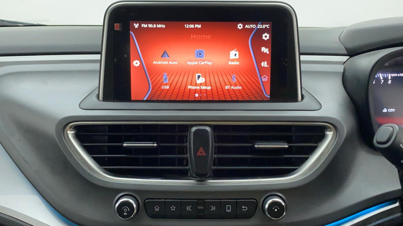 2020 Tata ALTROZ XZ (O) 1.2 RTN, Petrol, Manual, 17,660 km, Infotainment System