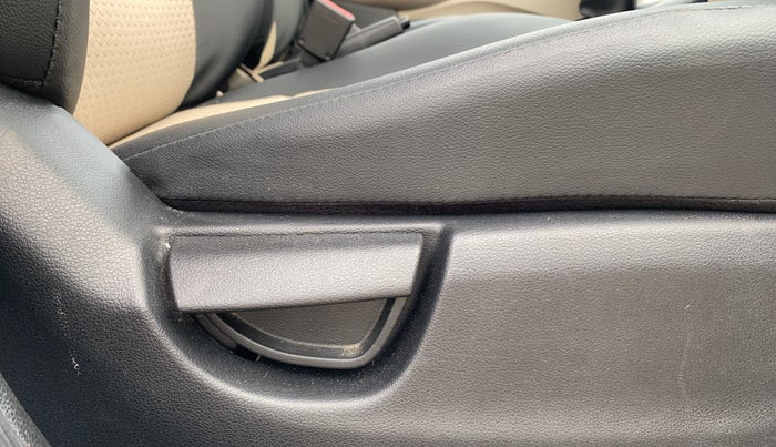 2022 Hyundai NEW SANTRO ERA EXECUTIVE, Petrol, Manual, 37,524 km, Driver Side Adjustment Panel