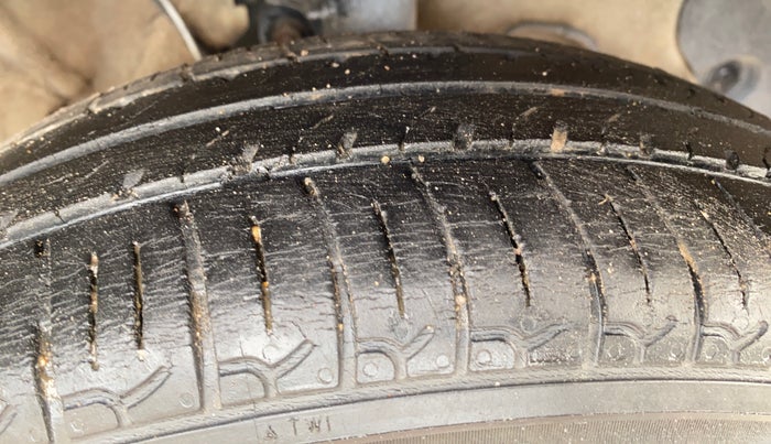 2022 Hyundai NEW SANTRO ERA EXECUTIVE, Petrol, Manual, 37,524 km, Right Front Tyre Tread