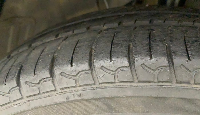 2019 Hyundai NEW SANTRO SPORTZ AMT, Petrol, Automatic, 24,697 km, Right Front Tyre Tread