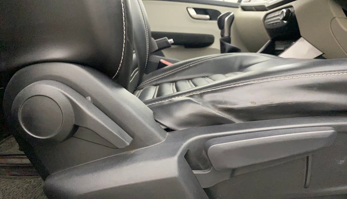 2021 Tata ALTROZ XZ PETROL, Petrol, Manual, 25,688 km, Driver Side Adjustment Panel