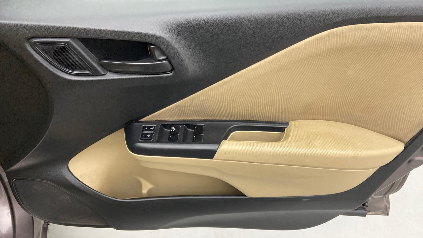 2016 Honda City 1.5L I-VTEC SV, Petrol, Manual, 87,335 km, Driver Side Door Panels Control