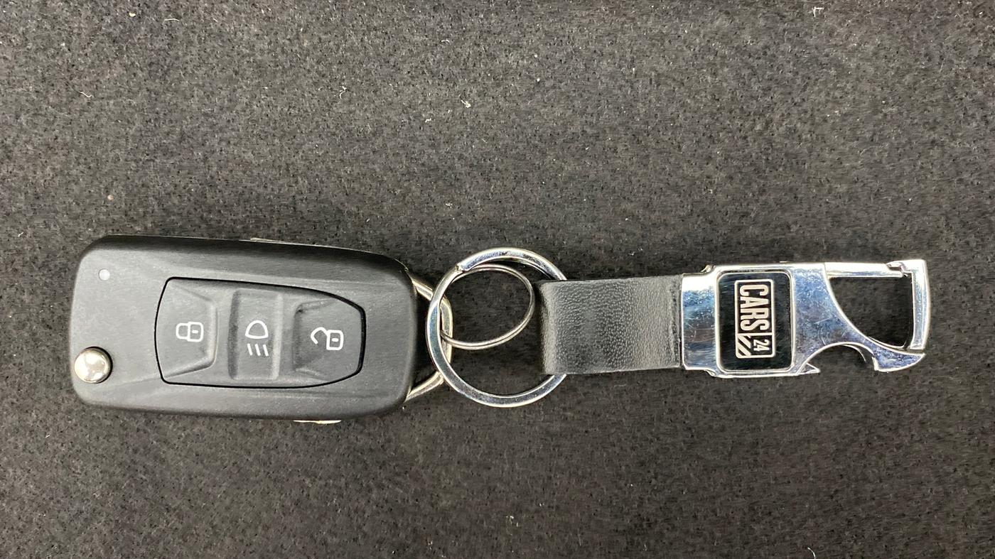 2015 Tata Bolt XM REVOTRON, Petrol, Manual, 40,005 km, Key Close Up
