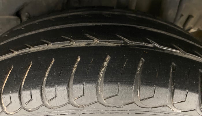 2015 Tata Bolt XM REVOTRON, Petrol, Manual, 40,005 km, Left Rear Tyre Tread