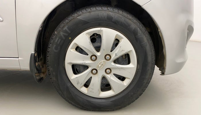 2011 Hyundai i10 SPORTZ 1.2, Petrol, Manual, 19,375 km, Right Front Wheel
