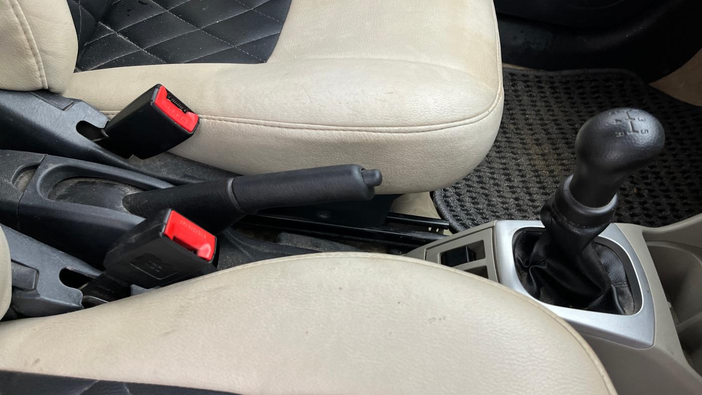 2015 Maruti Alto K10 VXI, Petrol, Manual, 53,338 km, Gear Lever