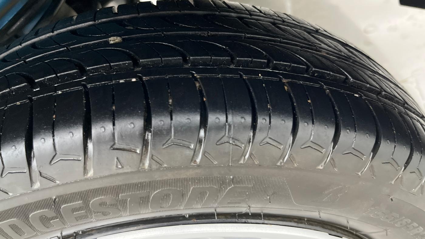 2015 Maruti Alto K10 VXI, Petrol, Manual, 53,338 km, Left Rear Tyre Tread