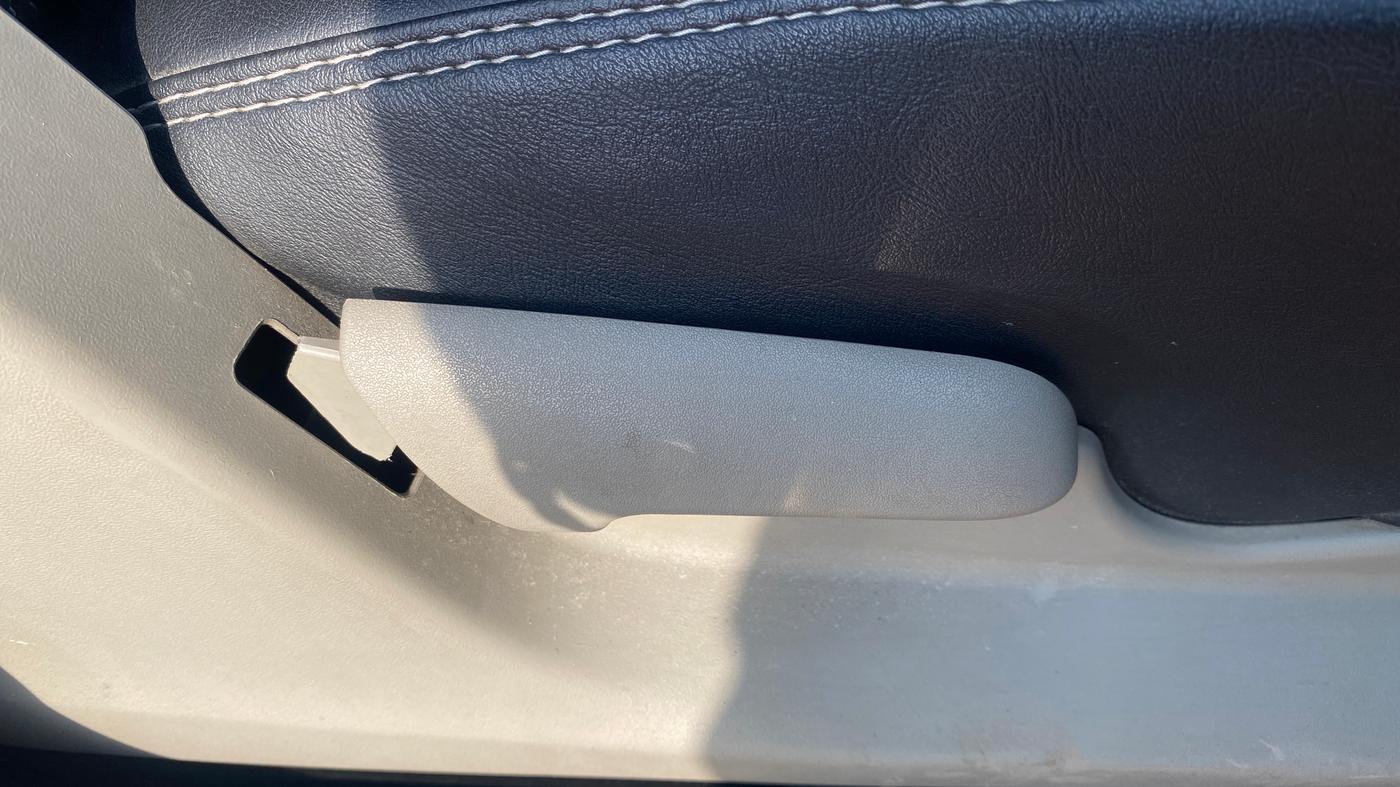 2014 Maruti Celerio VXI AMT, Petrol, Automatic, 92,953 km, Driver Side Adjustment Panel
