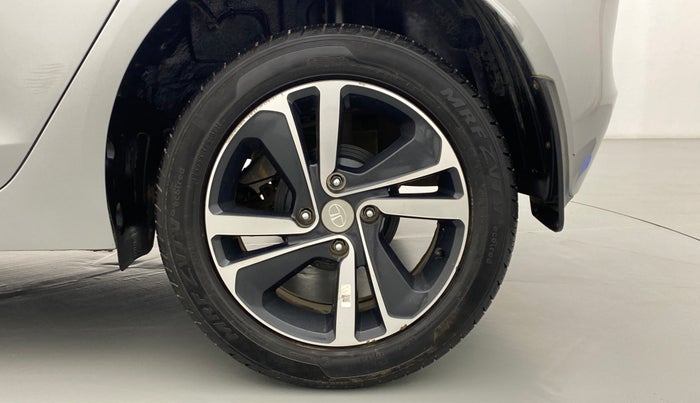 2020 Tata ALTROZ XZ 1.2, Petrol, Manual, 18,269 km, Left Rear Wheel