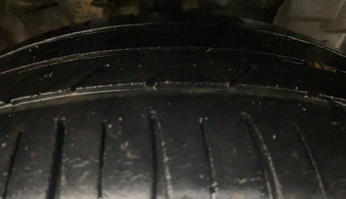 2015 Nissan Micra Active XV, Petrol, Manual, 83,148 km, Right Front Tyre Tread
