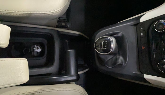 2018 Mahindra MARAZZO M8 7 STR, Diesel, Manual, 98,929 km, Gear Lever