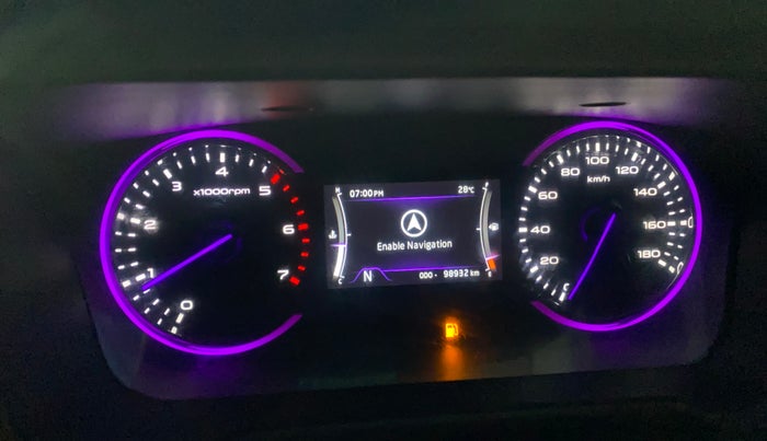 2018 Mahindra MARAZZO M8 7 STR, Diesel, Manual, 98,929 km, Odometer Image