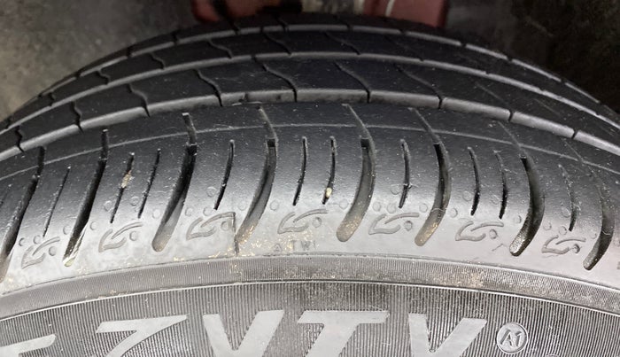 2021 Tata ALTROZ XM+ 1.2 RTN, Petrol, Manual, 9,764 km, Left Front Tyre Tread