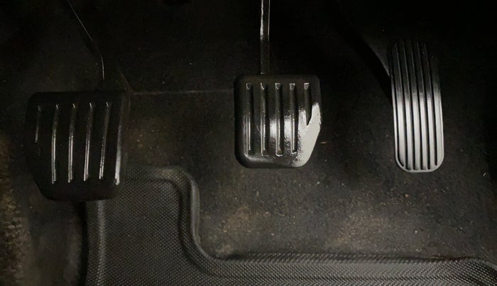 2019 Tata Harrier XZ 2.0L Kryotec, Diesel, Manual, 73,837 km, Pedals