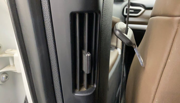 2019 Tata Harrier XZ 2.0L Kryotec, Diesel, Manual, 73,837 km, Rear AC Vents