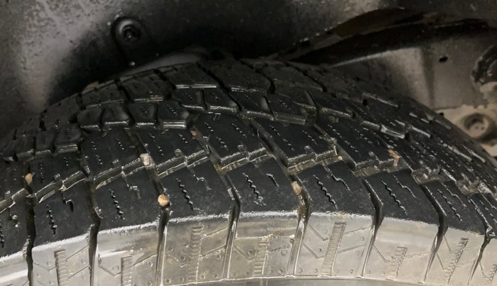 2023 Mahindra Thar LX P 2WD AT HT, Petrol, Automatic, 32,838 km, Right Rear Tyre Tread