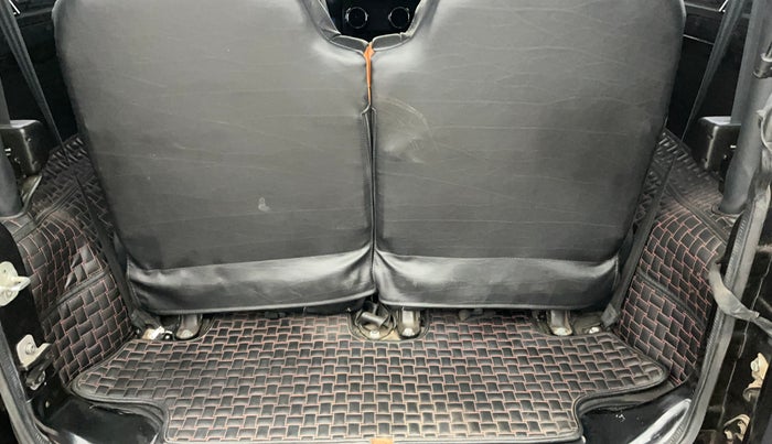 2023 Mahindra Thar LX P 2WD AT HT, Petrol, Automatic, 32,838 km, Boot Inside