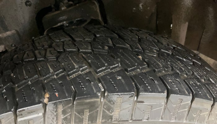 2023 Mahindra Thar LX P 2WD AT HT, Petrol, Automatic, 32,838 km, Left Front Tyre Tread