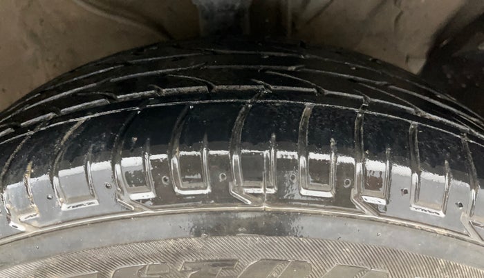 2016 Hyundai Creta SX PLUS 1.6 PETROL, Petrol, Manual, 94,638 km, Right Front Tyre Tread