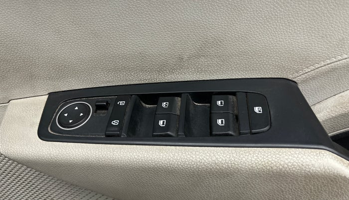 2022 KIA CARENS PRESTIGE 1.4 PETROL 7 STR, Petrol, Manual, 41,861 km, Driver Side Door Panels Control