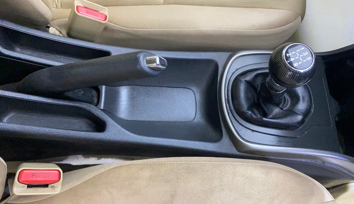 2015 Honda City 1.5L I-VTEC V MT, Petrol, Manual, 68,996 km, Gear Lever