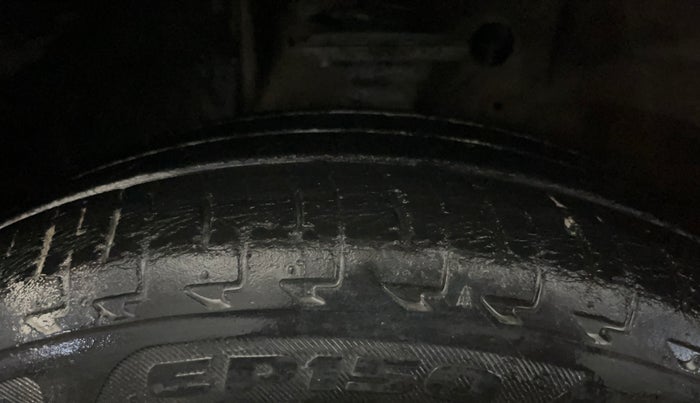 2017 Maruti IGNIS SIGMA 1.2, CNG, Manual, 43,069 km, Left Front Tyre Tread