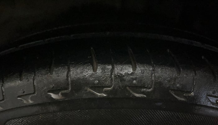 2017 Maruti IGNIS SIGMA 1.2, CNG, Manual, 43,069 km, Left Rear Tyre Tread