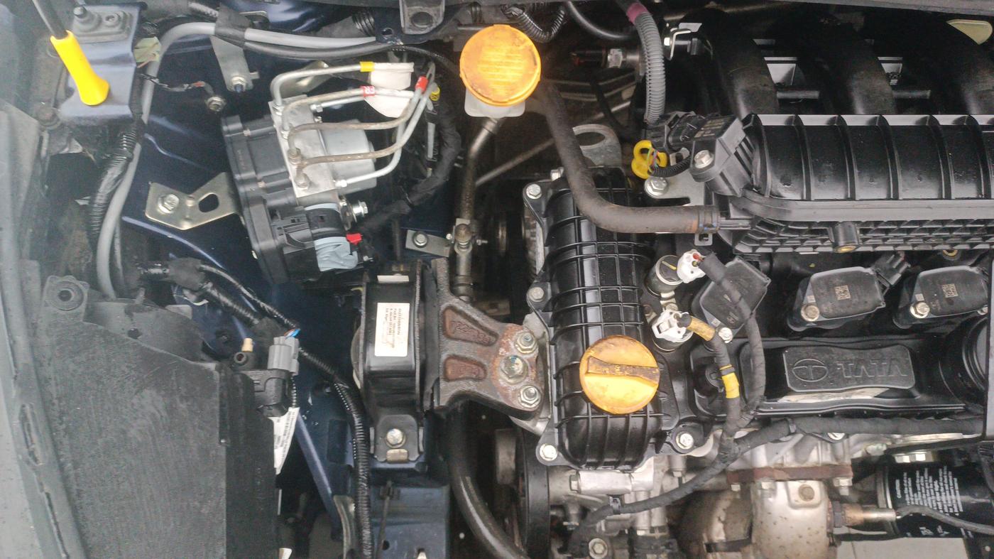 2023 Tata ALTROZ XZ PLUS O SUNROOF CNG, CNG, Manual, 17,767 km, Engine View - Right