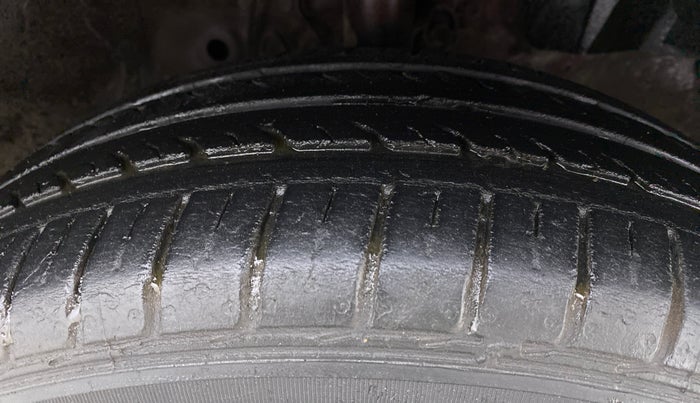 2016 Honda Jazz 1.2 V AT, Petrol, Automatic, 35,031 km, Right Front Tyre Tread