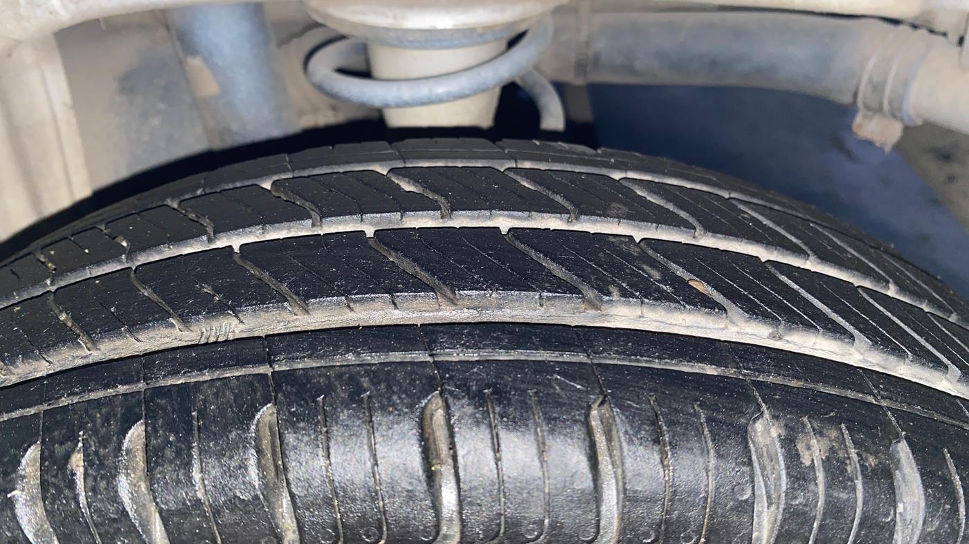 2019 Maruti Alto 800 LXI, Petrol, Manual, 1,83,245 km, Left Rear Tyre Tread