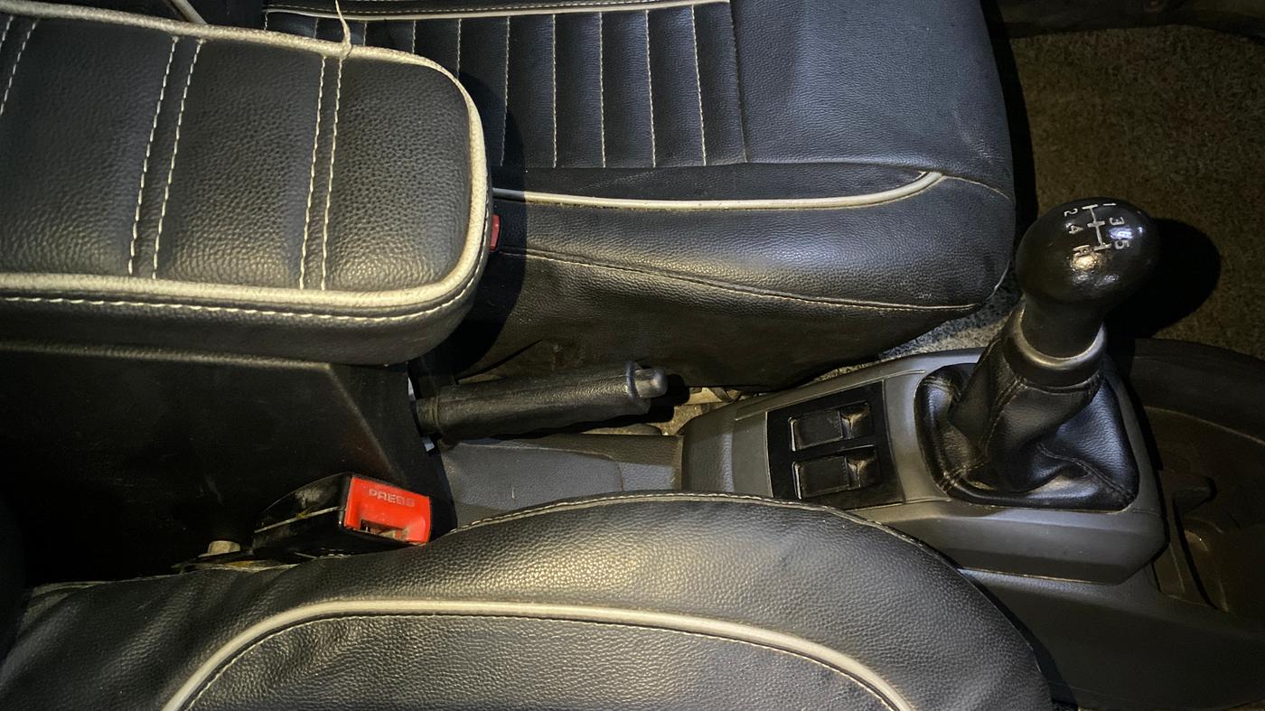 2019 Maruti Alto 800 LXI, Petrol, Manual, 1,83,245 km, Gear Lever
