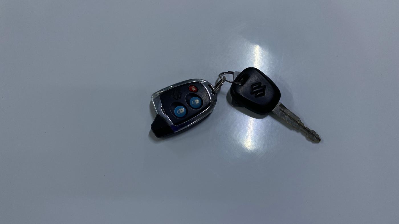 2019 Maruti Alto 800 LXI, Petrol, Manual, 1,83,245 km, Key Close Up