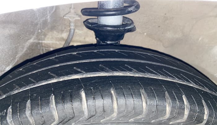 2019 Maruti Alto 800 LXI, Petrol, Manual, 1,83,245 km, Right Front Tyre Tread