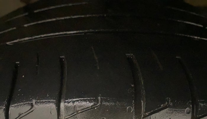 2020 KIA SELTOS HTX IVT 1.5 PETROL, Petrol, Automatic, 44,276 km, Left Front Tyre Tread